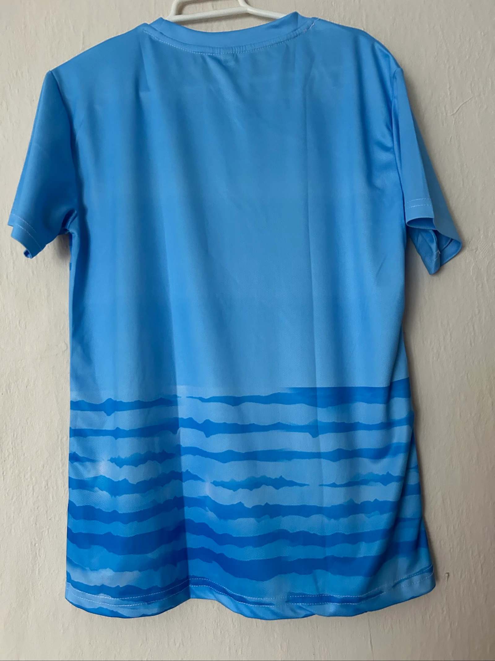 Nouveau T-shirt de sport bleu en tissu léger – photo 2